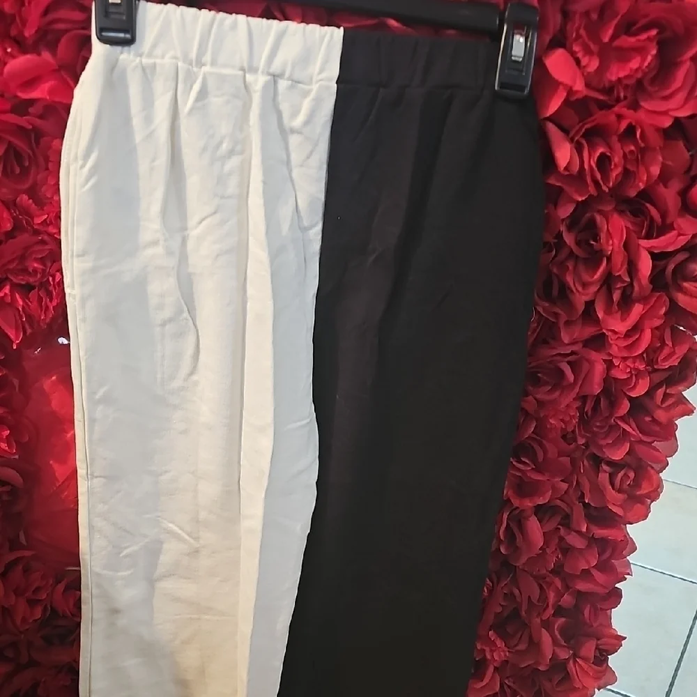 Kids Black and White Celestial SweatPants Size 9 Years NWOT